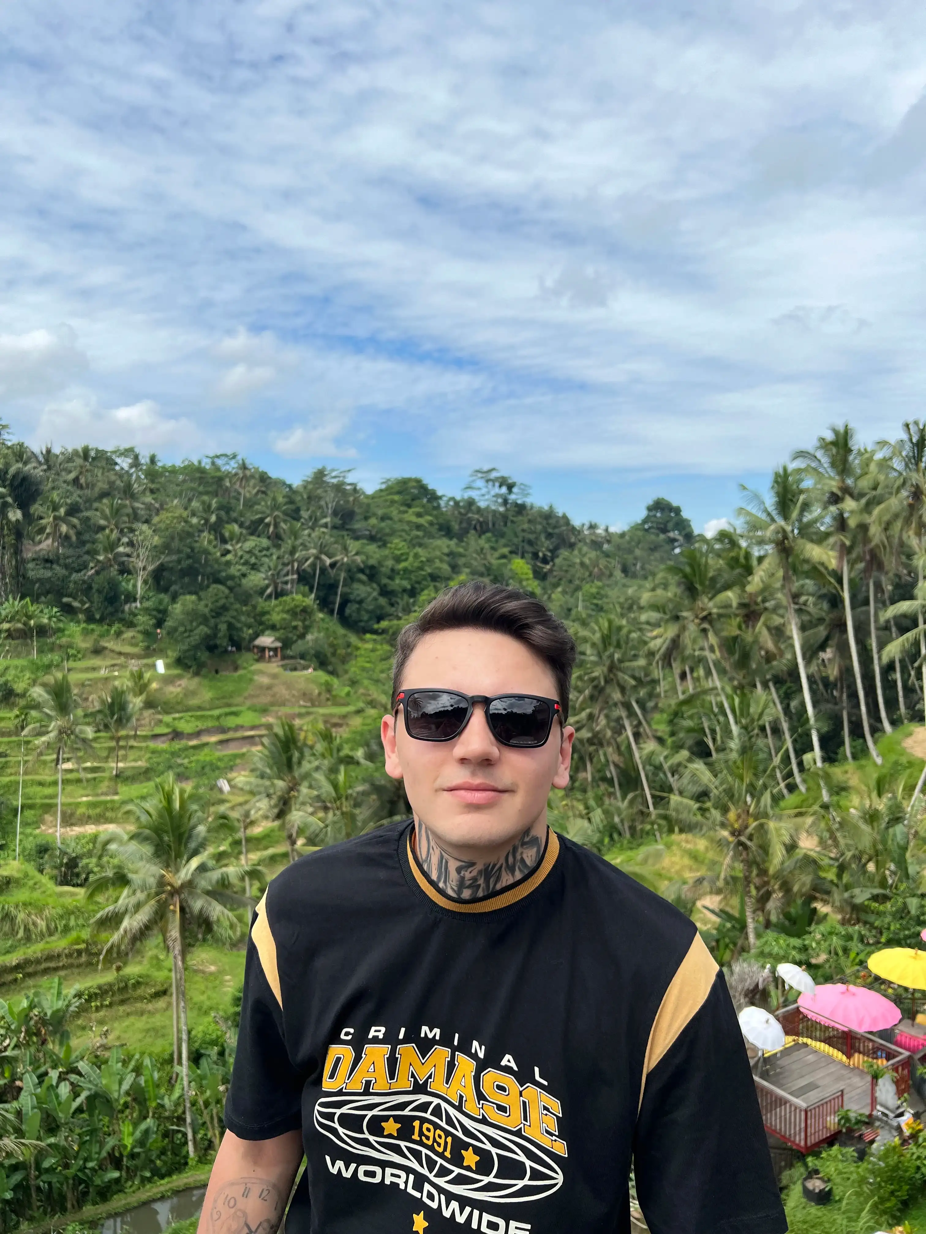 Lombok vs Bali: Hangisi Seni Daha Çok Büyüleyecek?