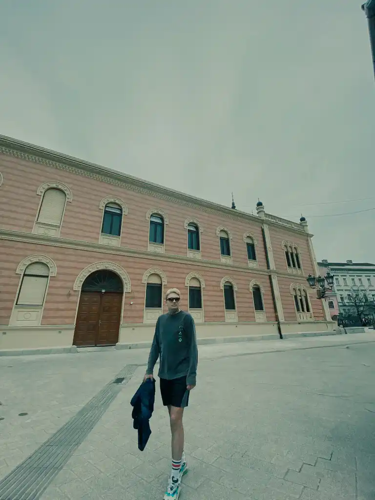 Neden Okulu Bırakıp Dünyayı Gezmelisiniz?