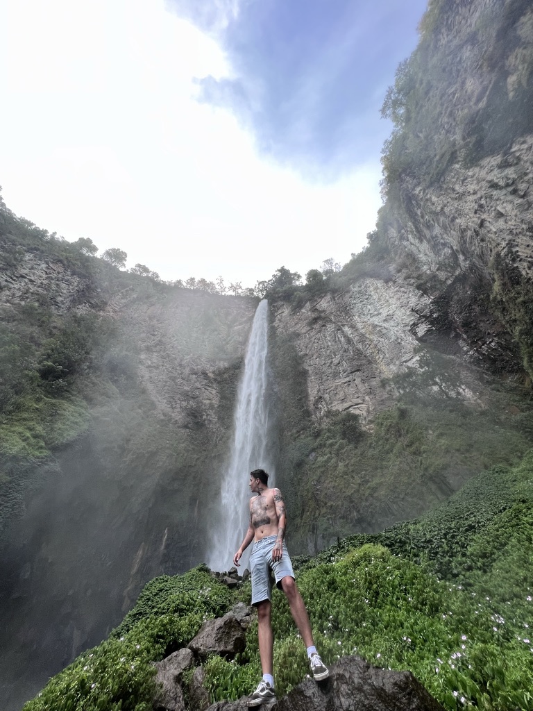 Gezginlik 101: Düşük Bütçeyle Dünyayı Gezmek İçin Altın Rehber