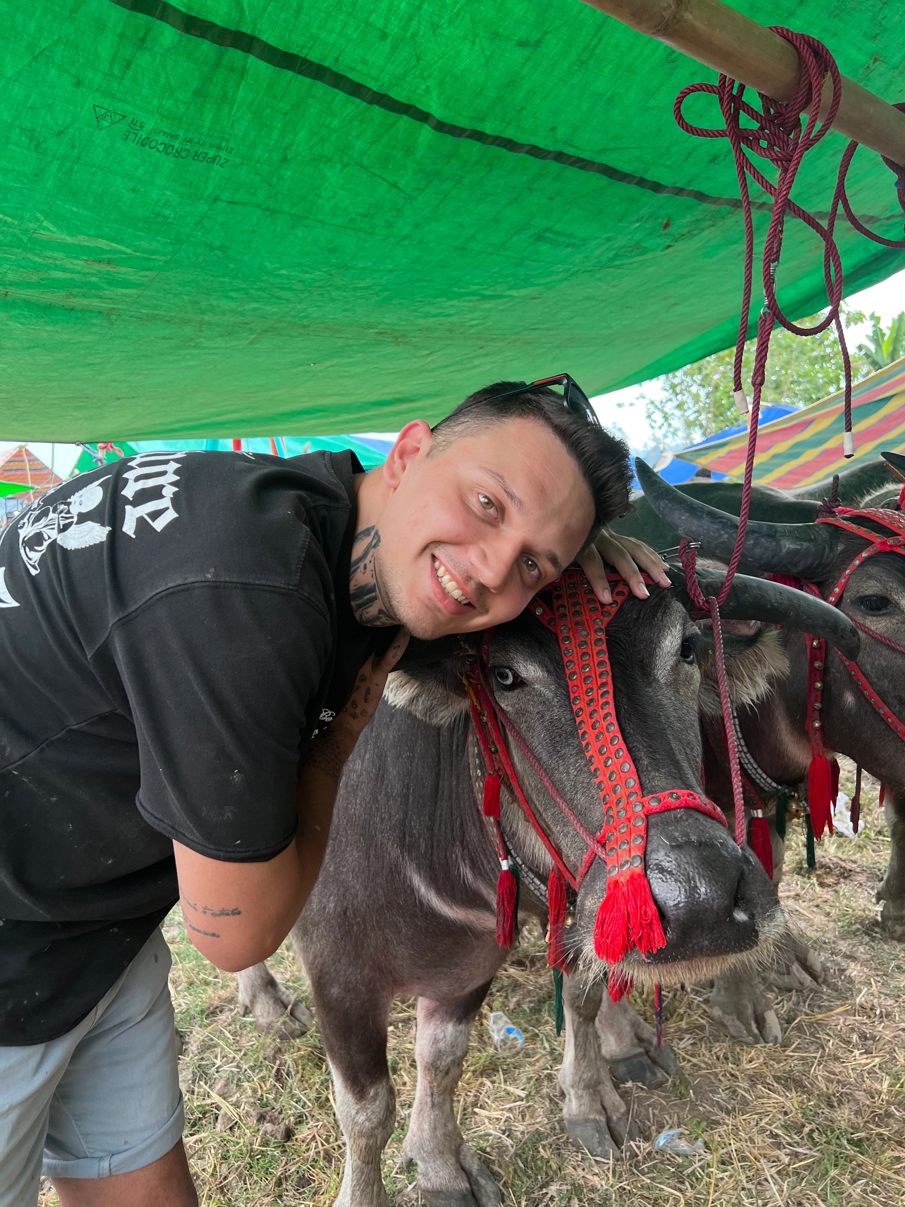Esat Sumbawa'da - Vahşi Doğada Özgürlük